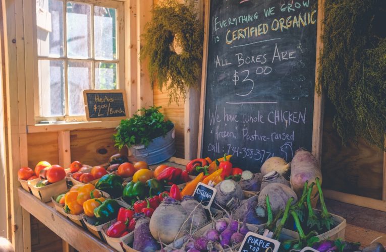 Nutrition and Mental Health: Avoid Foods that Cause Anxiety in The Cedars